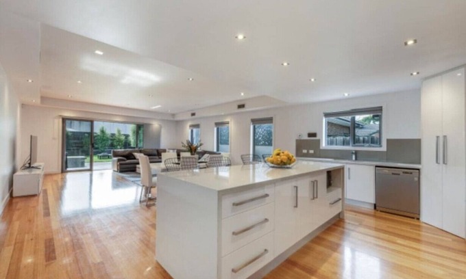 Keilor East House | Modern Comfort in Keilor East