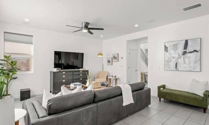 Madera House | Modern Comfort: Madera Edition