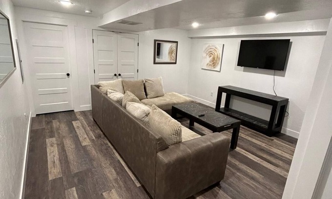 Duchesne House | Modern Comfort Near the Uinta Mountains – 3BR Family Retreat in Duchesne, UT