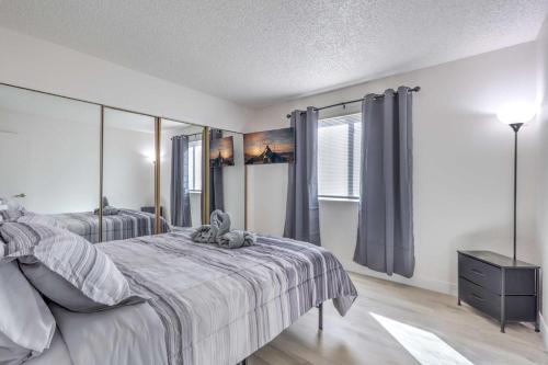 Las Vegas House | Modern Comfort Near Vegas Attractions! Sleeps 6!