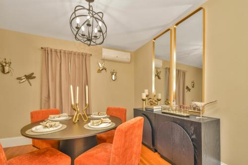 Hyde Park Apartment | Modern Comfort