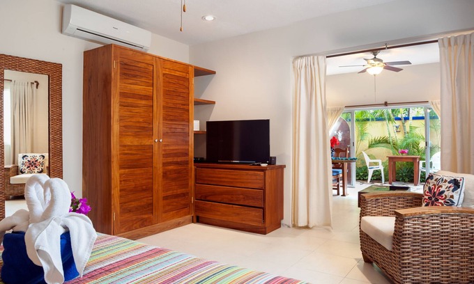 Puerto Morelos Apartment | Modern, comfortable, well-appointed apartment with private garden courtyard.