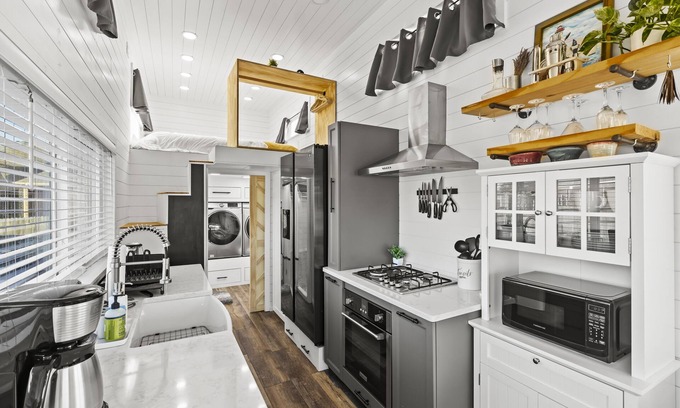 Wylie Apartment | Modern & comfortable tiny home