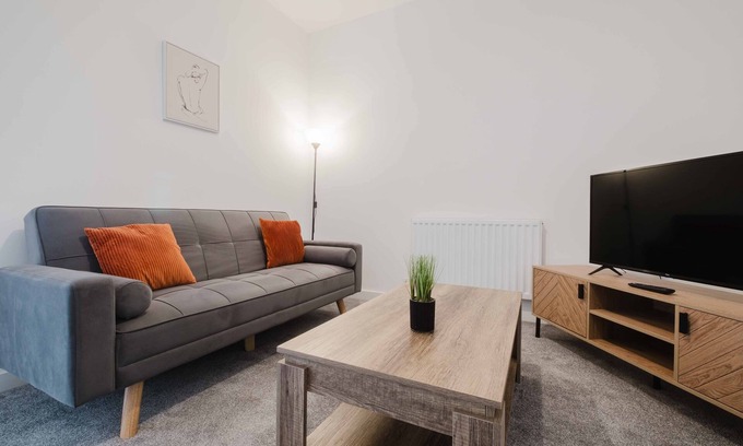Upton House | Modern & comfy 3 bed house