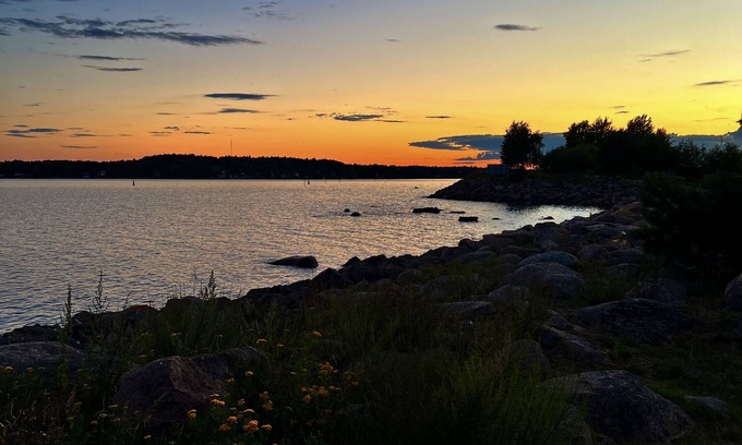 Kotka Condo | Modern condo close to all the amenities- 5 min walk to the Marina