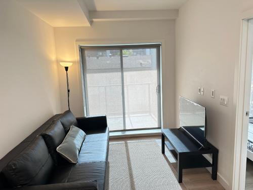Crescent Heights Apartment | Modern Condo in the Heart of Calgary