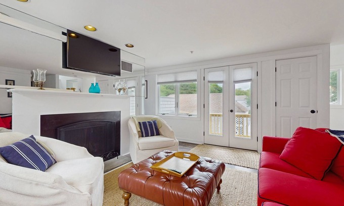 Mews Village Condo | Modern condo near golf & beach with AC, deck, W/D and board games