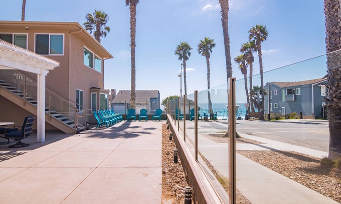 South Oceanside Condo | Modern condo near the beach with ocean views & garage parking
