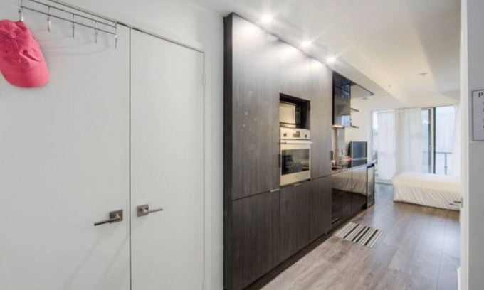 Financial District Condo | Modern Condo on Temperance Street