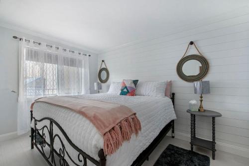 Vanderbilt Beach House | Modern Condo With Pool Steps From Vanderbilt Beach