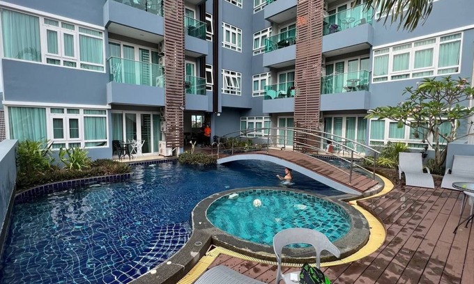 Nai Harn Apartment | Modern condominium Calypso is located in one of the best areas of Phuket