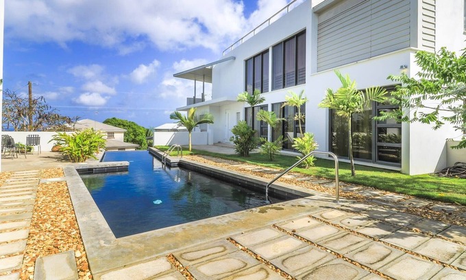 Bagatelle House | Modern Contemporary House