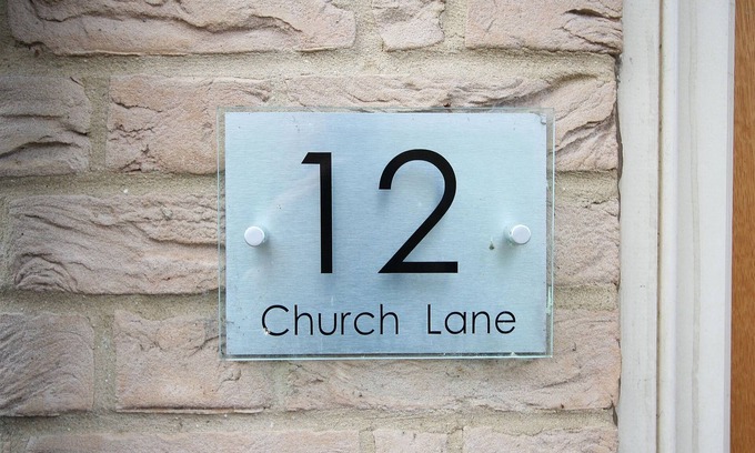 Ely Cottage | Modern Cottage In Traditional Style With Parking On Cathedral Doorstep