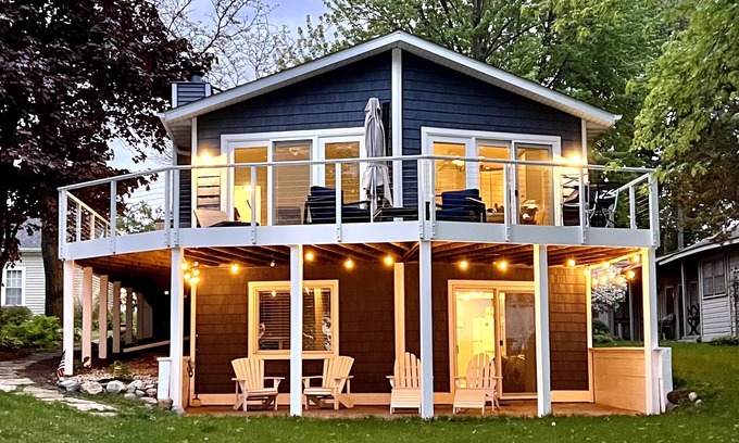 Green Lake Cottage | Modern Cottage on Green Lake - four seasons of fun!