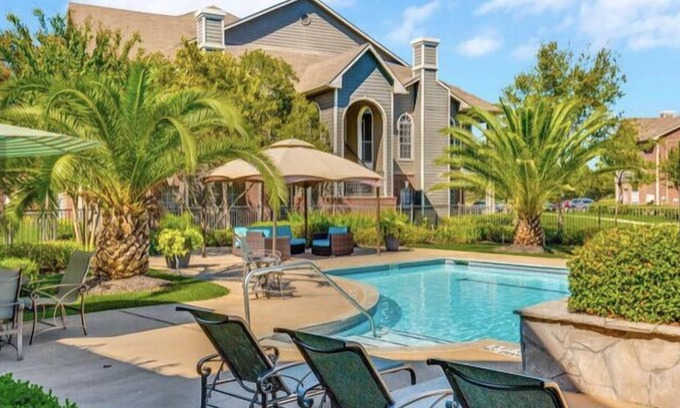 Houston Apartment | Modern Cozy 1bd/1ba 15mins from IAH