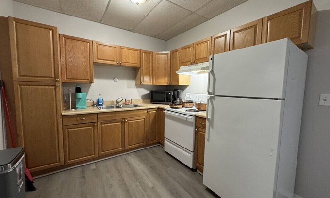 Indian Orchard Apartment | Modern & Cozy 1BR Retreat Near Springfield
