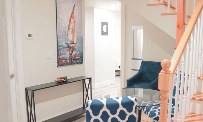 Dudley - Brunswick King Condo | Modern & Cozy 3-Bedroom Condo near Downtown