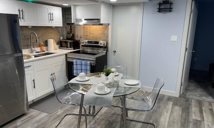 Southwest Edmonton House | Modern, cozy and private suite basement in South West Edmonton