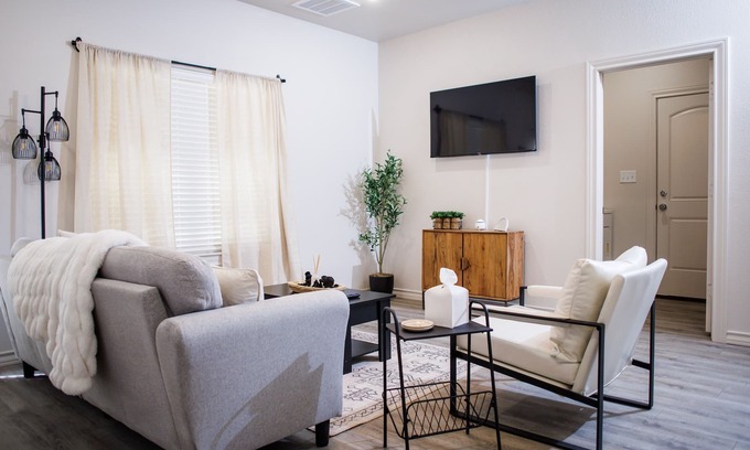 North by Northwest House | Modern Cozy Home!