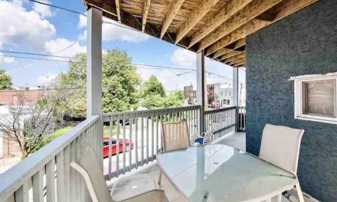 Passyunk Square Apartment | Modern Cozy Huge Balcony in Heart of Passyunk