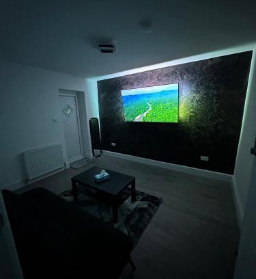 Levenshulme Apartment | Modern Cozy One Bedroom Apartment