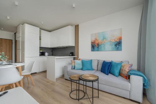 Fabryczna Apartment | Modern & Cozy Przedmiejska Apartment in Wroclaw by Noclegi Renters