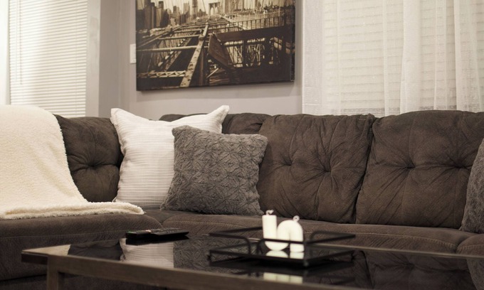 Queens House | Modern & Cozy Queens Retreat: Minutes from JFK with Premium Amenities