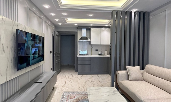 Zeytinburnu Apartment | Modern Cozy Studio next to Fisekhane & Marmaray
