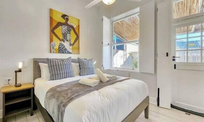 Observatory Apartment | Modern decorated studio in Observatory 1