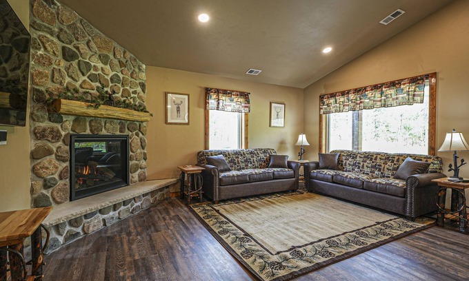 Conover Cabin | Modern dog-friendly cabin with hot tub, gas fireplace, patio, grill, & washer/dr