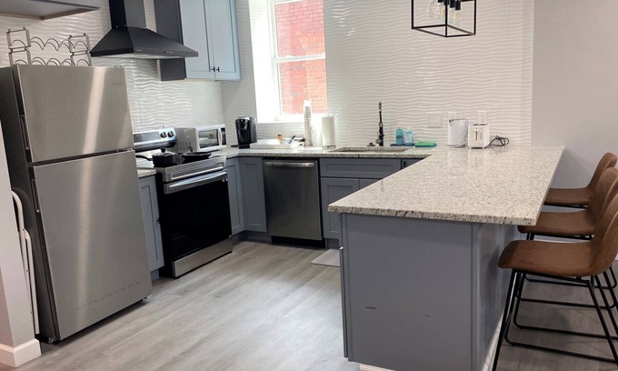 South Charleston Apartment | Modern downtown apartment, spacious in a great location