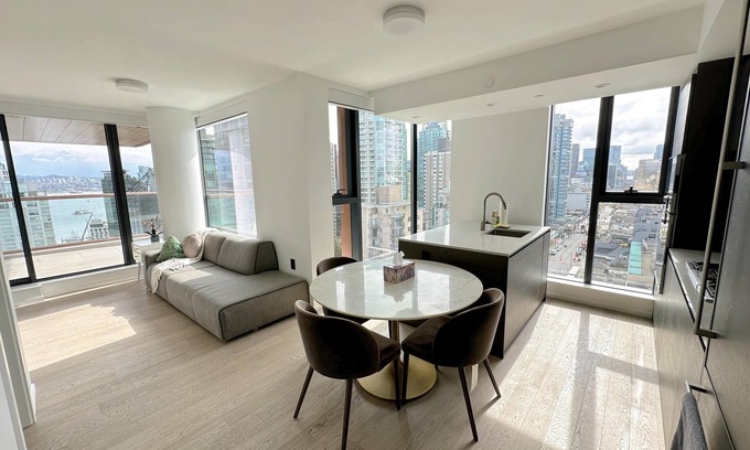 Downtown Vancouver Apartment | Modern Dream Condo Downtown Vancouver