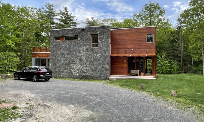 Palenville House | Modern 'Dwell' Home - Private Haven-H.I.T.S & HUNTER mountain