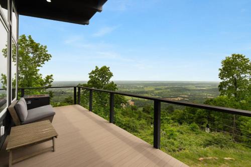 Ridgeway Ski Chalet | Modern Escape w Mountain Views Fire Pit & Swing