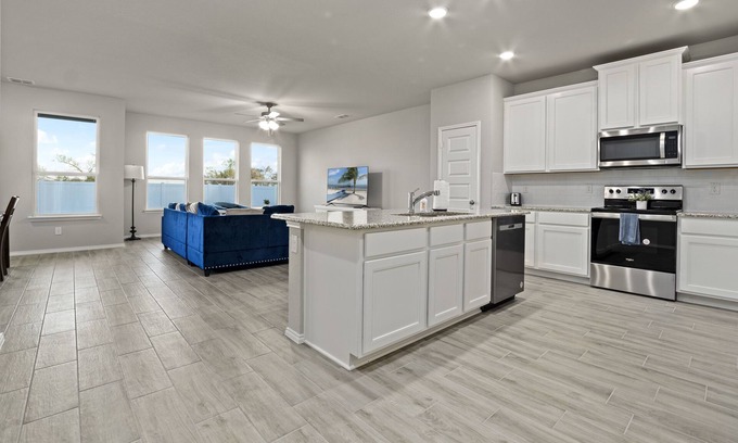 Lincoln Park House | Modern, family friendly 3BR/2BR