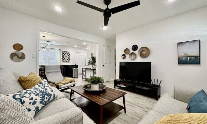 Paragould House | Modern Family-Friendly Retreat in the Heart of Paragould