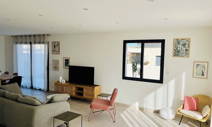 La Palme House | Modern family home, close to beaches and garrigue