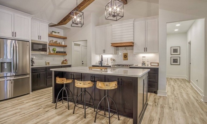 Hot Springs Village House | Modern Farmhouse Nestled in the Woods