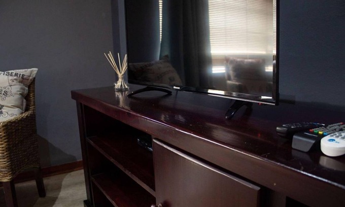 Lichtenburg Apartment | Modern Farm