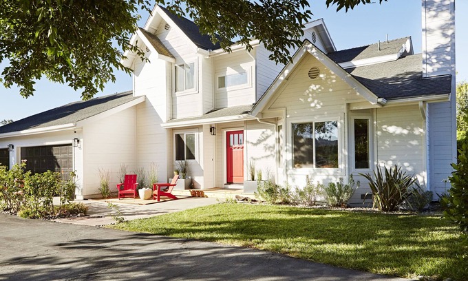 Paso Robles House | Modern Farmhouse- Prime location yet very private! 12 wineries w/in 1 mile