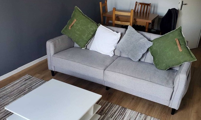 L'Isle-Jourdain Apartment | Modern, fully-equipped apartment
