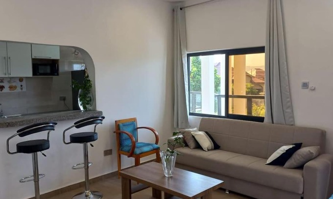 Oyibi Apartment | Modern, fully equipped 1-bed Apt