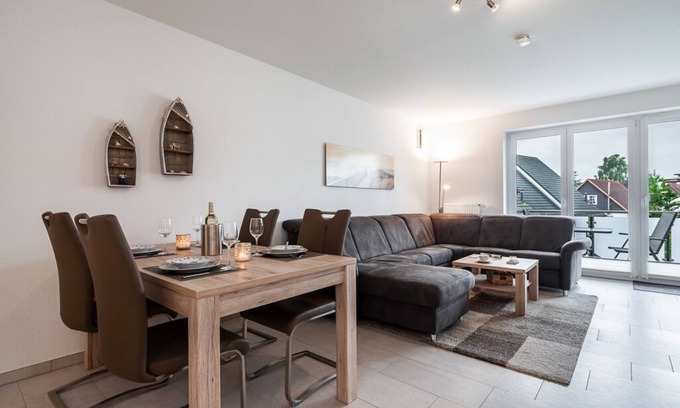 Groemitz Apartment | Modern, generously proportioned approx. 67 m² apartment in a quiet location.