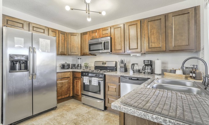 Central Colorado Springs House | Modern Haven 2
