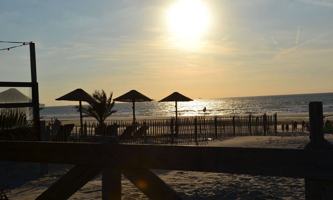 's-Gravenzande House | Modern holiday home 700 m from the beach