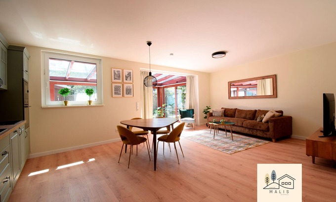 Bad Harzburg House | Modern holiday home with conservatory & parking sp