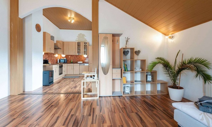 Pinsdorf House | Modern Holiday Home in Pinsdorf with Garden