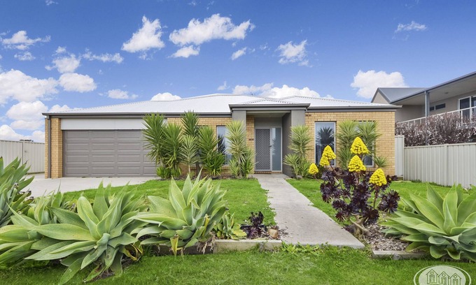 Portland House | Modern home close to CBD