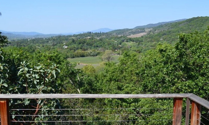 Sonoma House | Modern Home, Fabulous Views, Exclusive Neighborhood
