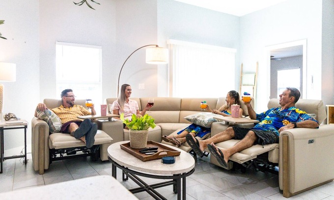Mariner House | Modern Home in Cape Coral Pet-friendly and close to the beach!